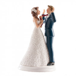 Hochzeitstorte Figur 20cm gezogen von Krawatte