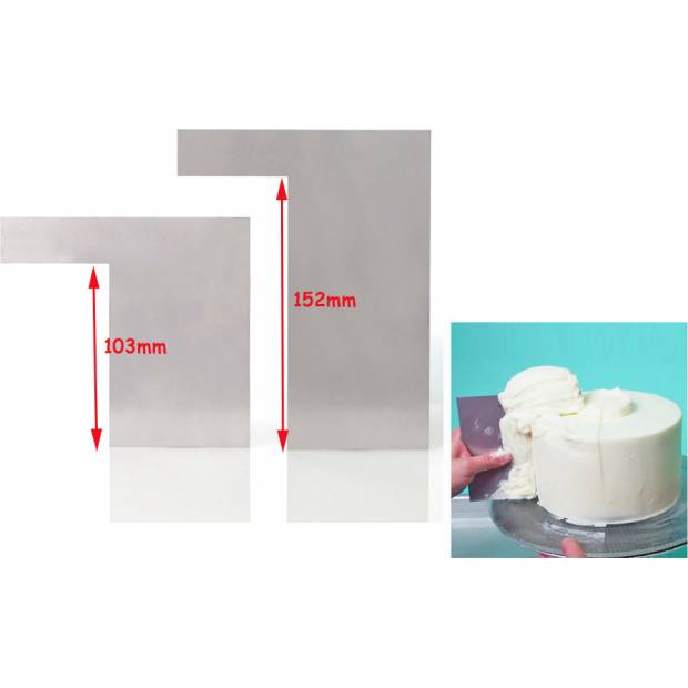 Spachtel für den Rand und die Oberfläche des Kuchens