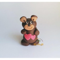 Figur für Torte braun Bärchen mit rosa Herzchen 5 cm aus Kokosmasse