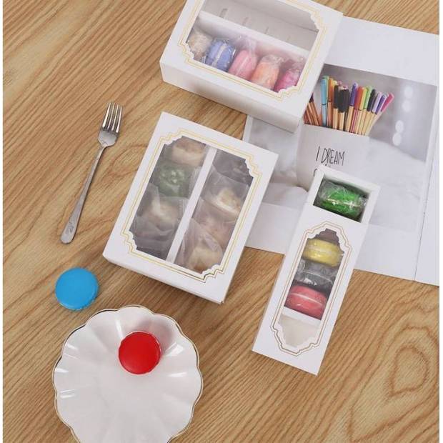 Schachtel für Makronen weiß mit Goldrahmen 15,5 x 6,5 x 5,2 cm (für 5 Stück)