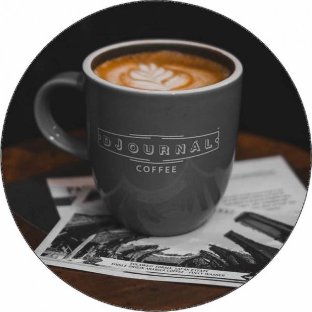 Essbarer Pappbecher mit Kaffee 19,5 cm