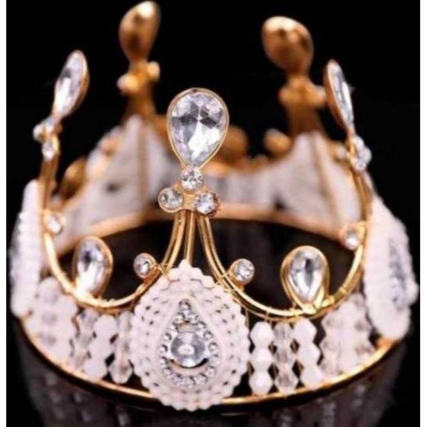 Ungern essbare Dekoration Metallkronen aus Gold mit silbernen Steinen und Kunststoffperlen